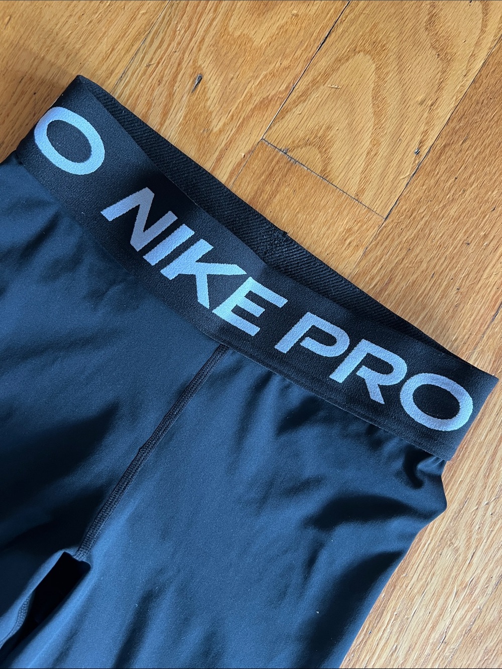 Nike Pro Black Leggings Tights with Light Swoosh Size XS - Picture 3 of 12